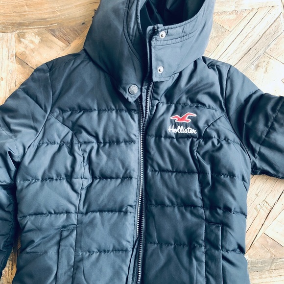 Fleece lined Holister Puffer Jacket - Picture 5 of 7